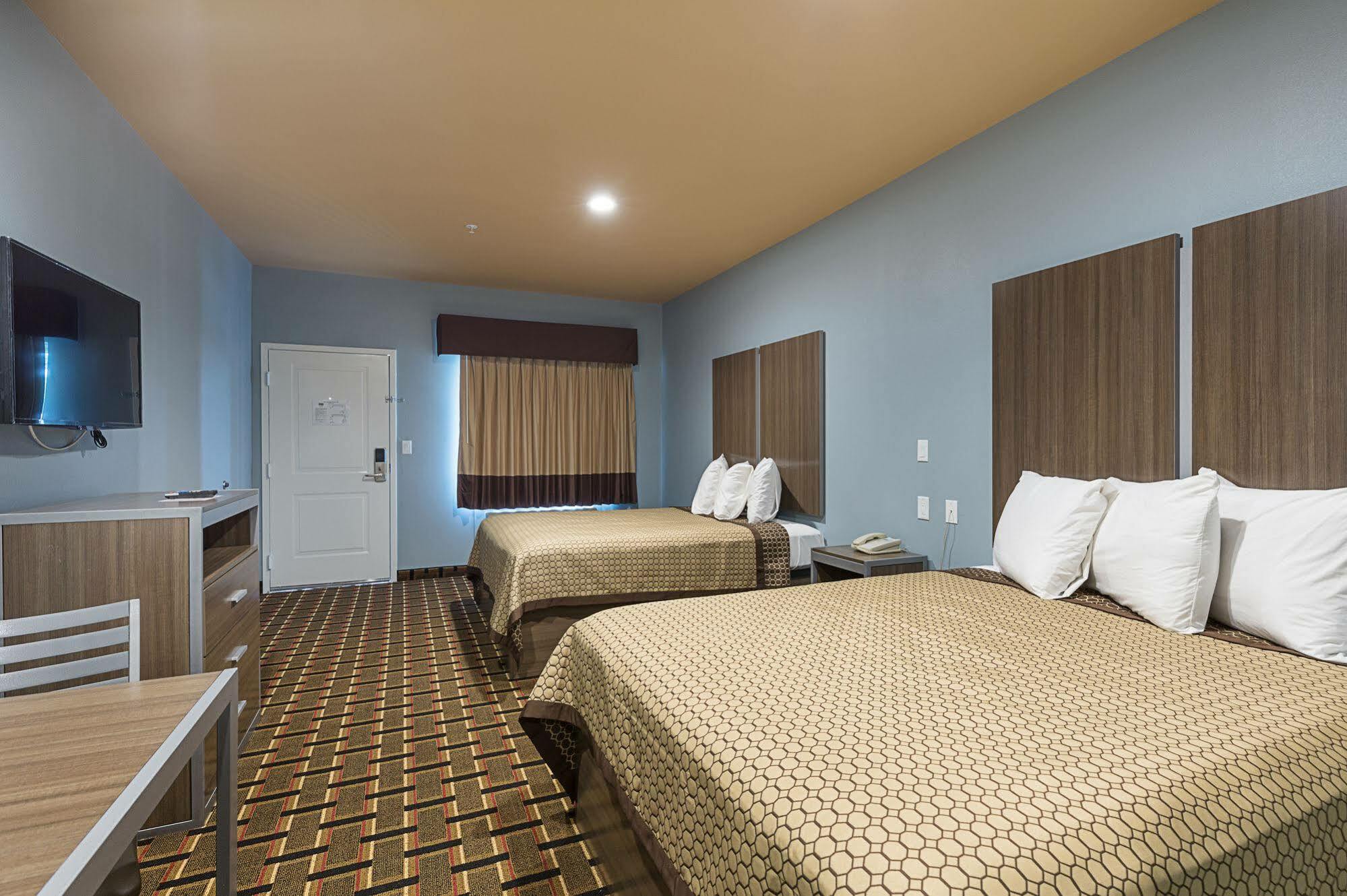 Scottish Inns & Suites - Crosby Extérieur photo